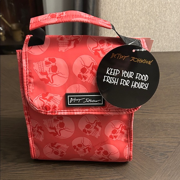 Betsey Johnson Other - Betsey Johnson Coral Skull Insulated Cooler Bag 9x8x5